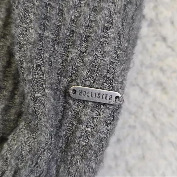 Hollister Grey Sweater XL - Picture 4 of 4